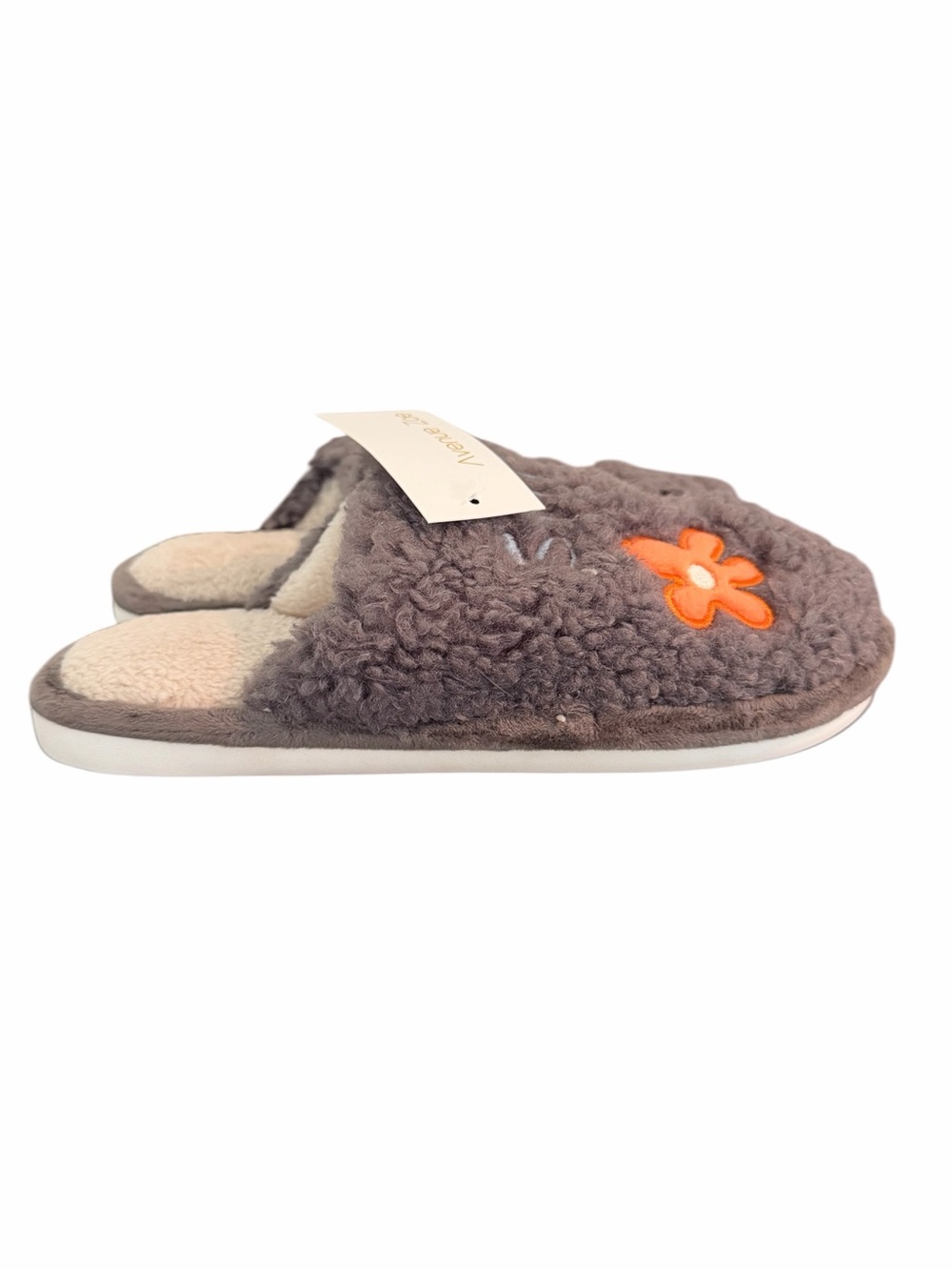 Avenue Zoe Fuzzy Smile Flower Sherpa Slide Slippers Gray Size 38-39 NWT